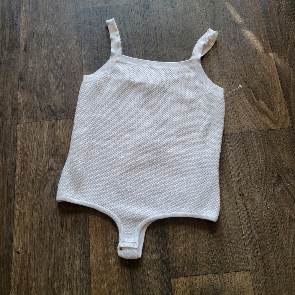 One Grey Day NWT Sweater Knit Bodysuit Size M - Picture 1 of 2